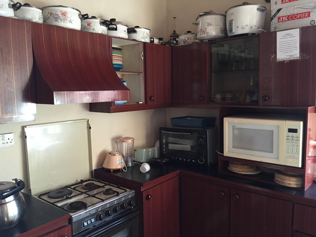 Lake Bungalow 호텔 캔디 외부 사진